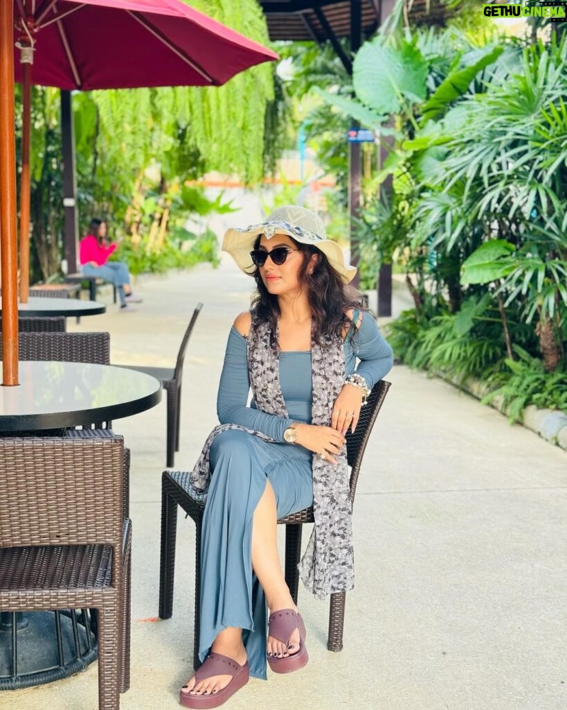 Riya Dey Instagram - Mi Amor 🩶 Gray is a mood😉 #swipeleft ⬅️ #vacation #vacationmode #travel #phuket #ootd #thailand #trip #travelphotography #travelmode #loveisintheair #ootn #love #live #laugh #actress #riyadey Phuket, Thailand