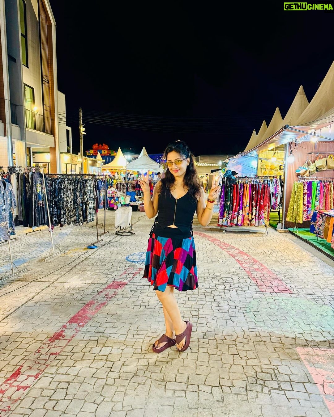 Riya Dey Instagram - New normal π«Άπ»π«°π»βπ» #swipeleft β¬
οΈ #vacation #vacationmode #travel #krabi #ootn #thailand #trip #travelphotography #travelmode #loveisintheair #ootn #love #live #laugh #actress #riyadey Ao Nang Night Market Krabi