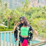 Riya Dey Instagram - Let’s go Krabi 😎 #swipeleft ⬅️ #1stanniversary #marriageanniversary #annyversarytrip #krabi #thailand #trip #travelphotography #travelmode #couplegoals #loveisintheair #ootd #love #live #laugh #sunilria🎊👩‍❤️‍👨🎊 Krabi, Thailand
