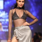 Riyaa Subodh Instagram - Walked for @rinadhaka in @mysorefashionweek Show director @lokeshsharmaofficial Styled by @bharatg18 Clicked by @anujmalkanphotography . . . #fashionweek #runway #runwaymodel #modellife #indianmodel #theriyasubodh #intm #thankyougod #happyme