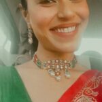 Riyaa Subodh Instagram - नैनों से नैनों को मिला । ♥️ . . . . . #reelitfeelit #reelkarofeelkaro #reelsinstagram #reels #trendingreels #pov #ootd