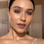 Riyaa Subodh Instagram - See I won’t take time to get ready. 😉 . . . . #ootd #makeup #makeuptransformation #makeupreels #reelkarofeelkaro #reelitfeelit #reelsinstagram #reelsvideo #reelwithriyasubodh