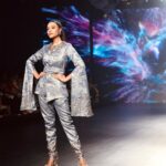 Riyaa Subodh Instagram - KAFTANIZE presents IDDHAA. Get ready to be mesmerized as Kaftanize’s coordinated outfit graces the Bombay Times Fashion Week runway with a perfect balance of sophistication and contemporary appeal. @bombaytimes @timesfashionweek @shilpakaftanize @rahulkaftanize 📸 @mithilfashionstudio #getkaftanized #fashionweek #bombaytimes #timesoffashionweek #fashiondesigner #newdesign #exclusive #precouture #2023