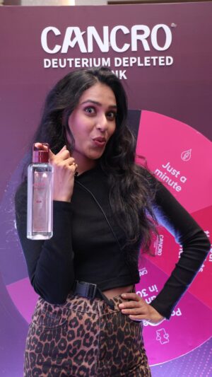 Riyaa Subodh Instagram - Well I have reloaded my hydration game with Cancro Drink, it’s time for you guys to get hooked with it.

#hydrationreloaded #cancrodrinks #water