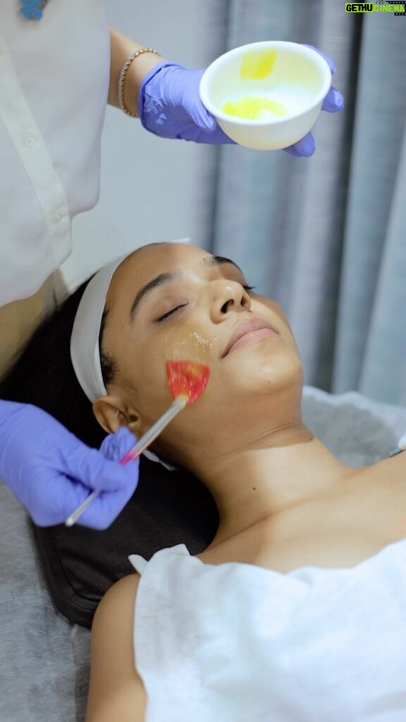 Riyaa Subodh Instagram - I was searching for an aesthetic treatment to maintain my skin when I discovered Avita Health 24x7. They are an at-home healthcare service provider located in Ahmedabad. Their Aesthetic Physician recommended the Oxy-Hydra Facial for my skin, and the results were truly remarkable! I suggest considering Avita Health 24x7 for your healthcare needs. @avitahealth24x7 They offer a unique range of services, including dental treatments, aesthetic treatments, medical teams, diet and nutrition solutions, sleep studies, IV infusion therapy, and more—all in the comfort of your own home. Just give Avita Health 24x7 a call, and they will be at your doorstep within 30-40 minutes. Pretty cool, right? Link: instagram.com/avitahealth24x7