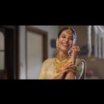 Riyaa Subodh Instagram – Bold. Confident. Positive. 
For the women of today,
Presenting, ‘IT’S MY ERA’
Brand Film for Amaera – The Signature Bridal Jewellery @amaera_jewels 

Production House: Martin Prakkat Films
Director: @prakkatmartin
Producer: @saratprakash
DOP: @jomontjohn
Concept & Script: @saratprakash

Chief Associate Director: Jithu Ashraf
Editor: @junaidep_
Music Director: @menonankit
Art Director: Diljith
Stylist: @sameerasaneesh
Makeup: @jijeeshmakeupartist
Models: @theriyasubodh, @ivanshikachabbra, @gulshaatb
Associate Director: @jineeshchandran
DA: @daveedprakkat
Model Coordinator: @naresshkrishna @castbybrijesh 
Line Producer: @vineeth_vijay007
Asso. Camera: Sudeev
Finance: Jithin 
Spot Editor: Bhalu 
Post Production Supervisor: @junaidep_
CG: @titovarghese (@flyfishstudios)
Colorist: Abinand (Tint Studio)
Confomist: Athul Prakash (Tint Studio)
SFX & Mix: Aswin Aryan
VO Artist: Soniya Nair 
Storyboard: Mohammed Yasir
Photoshoot: @arunmathewam
Reels: @akshaysivadas
Creative Head (Stills): @jaisonant (@seesaw.archives) 
Production Executive: Fasil Muhamad & Rijin John
Camera Unit: 3dots film studio
Lighting Unit: Four Frames
Hospitality: Vijeesh
Making Video: Sachu
.
.

#tvc #campaign #kerala 
#reelitfeelit #reelkarofeelkaro #reelsinstagram #southindianjewellery #southindian #hoarding #indianmodel #thankyougod Kerala