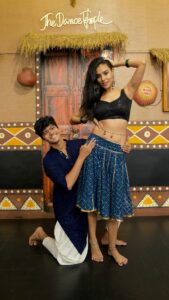Riyaa Subodh Instagram - The BanThan Collab You Never Expected💃🏻 It was Max Fun doing BanThan with you @theriyasubodh , She is an amazing & super sweet soul 🫶🏼✨ Here’s the first properly shot video of BanThan! BanThan ab aap sabka hain, keep showering your love on it🙇🏻‍♂️💕 Do not forget to tag me @danceastic_om in your reels when you recreate the BanThan Choreography✨ #omtarphechoreography Song: BanThan @sukhwindersinghofficial @saregama_official Shot By: @_the.luvjavkar_ Edit By: @_the.luvjavkar_ & @viru_abhanga_repost Special thanks to @mehulpatillll & @lil_cutieee07 for being there🫶🏼 #banthanchali #danceastic_om #riyasubodh #bollywood #kurukshetra #duet Mumbai - मुंबई