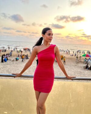 Riyaa Subodh Instagram - Thank you so much to each one of you who made an effort to make my birthday memorable and beautiful. 
One love 💗 ♾️ 
.
.
.
.
#23may #happyme #summervibes #beachvibes #me #blessed #thankyougod