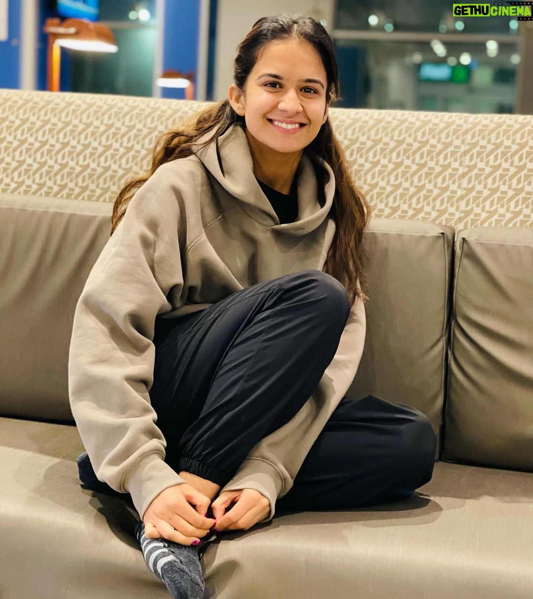 Roopi Gill Instagram - Kudi pyaar da saboot mangdi 💫