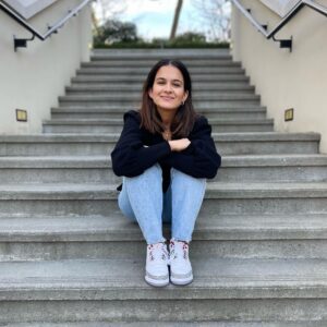 Roopi Gill Instagram - Adding up the little moments 🌿