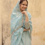 Roopi Gill Instagram - ਮੇਰੀ ਸੁਰਤ ਭੁਲਾਤੀ ਤੇਰੇ ਨਾਂ ਦੇ ਅੱਖਰ ਨੇ 🤍 📸 @canonsinghh
