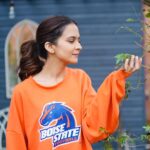 Roopi Gill Instagram - Just keep swimming 🧡