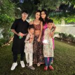 Roshni Chopra Instagram - Holding on tight to the people who light me up 💡✨❤️- Diwali at home hits different 🪔 wishing you all a prosperous year ahead .. #happydiwali Thanks @paracouture for the matching Kurtas for the boys 💕