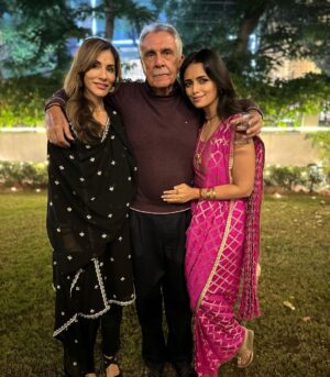 Roshni Chopra Instagram - Holding on tight to the people who light me up 💡✨❤️- Diwali at home hits different 🪔 wishing you all a prosperous year ahead .. #happydiwali

Thanks @paracouture for the matching Kurtas for the boys 💕