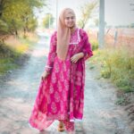 Saba Ibrahim Instagram - Beautiful and comfy outfit For Ramadan 🌸 . . Thank you @ak.batiq_by_sheeba . . #sabaibrahim#sabakajahaan#ramadan2023#Alhamdulillahforeverything