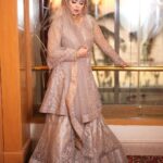 Saba Ibrahim Instagram - Teri yaadein, teri baatein, tere hi fasaane hain.. Haan qubool karte hain ke hum tere deewane hain.. ❤️ . . Makeover & styled by - @the_makeup_brigade . . Click by - @akphotography_mumbai . . . #sabaibrahim#sabakajahaan#sabakhalid#makeover#bridalmakeup#postoftheday#ramadaplaza RAMADA Hotel Juhu