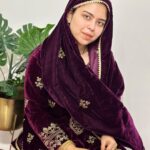 Saba Ibrahim Instagram - Dua kiya karo aur Dua ke sath sabar bhi kiya karo.. Kyuki Allah sabki sunte hain.. Par kisi kisi ko sabar ke liye chunte hain.. ❤️🤲🏽 . . . #jummahspecial #sabaibrahim #sabakajahaan