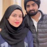 Saba Ibrahim Instagram - Ek taraf teri aakhein.. jadu tona ek taraf ❤️🙈 @khalid_niaz23 🤗 Ma sha Allah.. #sabakajahaan #sabakhalid #sabasunny #shayari #love #peace #reels #instagram