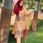 Saba Ibrahim Instagram - Outfit - @ranafashionindia Follow them for Pakistani style suit Book from website www.alranafashion.com Cash on delivery available Go for paid orders and save 150 cod amount.. . . #sabaibrahim#sabakajahaan#sabakhalid#outfit#ramadanoutfit#ramadan2023