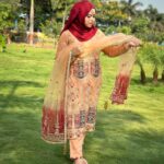 Saba Ibrahim Instagram - Outfit - @ranafashionindia Follow them for Pakistani style suit Book from website www.alranafashion.com Cash on delivery available Go for paid orders and save 150 cod amount.. . . #sabaibrahim#sabakajahaan#sabakhalid#outfit#ramadanoutfit#ramadan2023