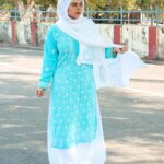 Saba Ibrahim Instagram - Lucknowi chikankari kurta from - @thechikancompany . . . #sabaibrahim#sabakajahaan#lucknowichikankari#lucknowikurti#chikankarikurta#ood#ramadan2023 Maudaha u.p. India