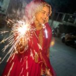 Saba Ibrahim Instagram - Happy diwali friends ✨🤗 . . Spread love.. spread lights ✨❤️ . . . Outfit - @swaroop_dressing_collection ❤️ . #sabaibrahim#sabakajahaan#youtuber#vlogger#indianvlogger#festivevibes#festivaloflights
