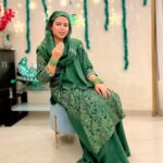 Saba Ibrahim Instagram - Eid- milad-un Nabi ﷺ mubarak 💚🤗 . . . #sabaibrahim#sabakajahaan#eidmiladunnabimubarak#eidmiladunnabi2022#jashneeidmiladunnabiﷺ#vlogger#youtuber#instagram#ootd#postoftheday