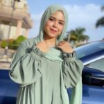 Saba Ibrahim Instagram - Mera na mujhme kuch raha.. ❤️ . . . #sabaibrahim #sabakajahaan #trendingreel #reel #ootd #abaya #modestclothing
