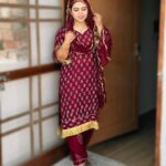 Saba Ibrahim Instagram - Duniya ka sabse khoobsurat ehsas yeh hai ke Mera Rab mujhse bohot pyar karta hai ❤️🤲🏽 . . ALHAMDUDULLILAH & MA SHA ALLAH FOR EVERYTHING ❤️🤲🏽 . Outfit - @ak.batiq . . ( aaj sunny ne pehle baar photos click ki, badi mushkil se yeh 4-5 pics achi aayi hai 🙈 Riza ki ki kami aur b zyada mehsus hui aaj ) . . . #sabaibrahim#sabakajahaan#outfitcollaboration#akbatiq#sabakhalid#sabasunnykishaadi#sabakishaadi