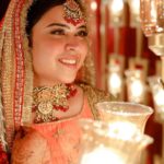 Saba Ibrahim Instagram - Mehendi tere naam ki ❤️ . . Photography - @theglamweddingofficial @rajvirsainiofficial @refineartist @officialvarungupta @anujkuamr_verma . . Decor n events - @vowsvachan @houseofvivaah . . Outfit - @ms.dipika ❤️ . . Makeup - @im_mr_ketzsolzofficial_ Hair - @shahingilani . . . . #sabasunnykishaadi#sabakishaadi#mehendi#mehendikiraat#outfit#mehendioutfit#mehendilook#wedding#weddingoutfit