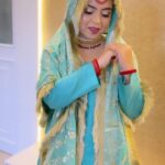 Saba Ibrahim Instagram - Gali mein aaj chand nikla 🌙 . . Makeup by - @makeup_by_aasiyakashmiri . . #sabaibrahim#sabakajahaan #reel#reelsinstagram#trendingreels#lifestyleinfluencer#blogger