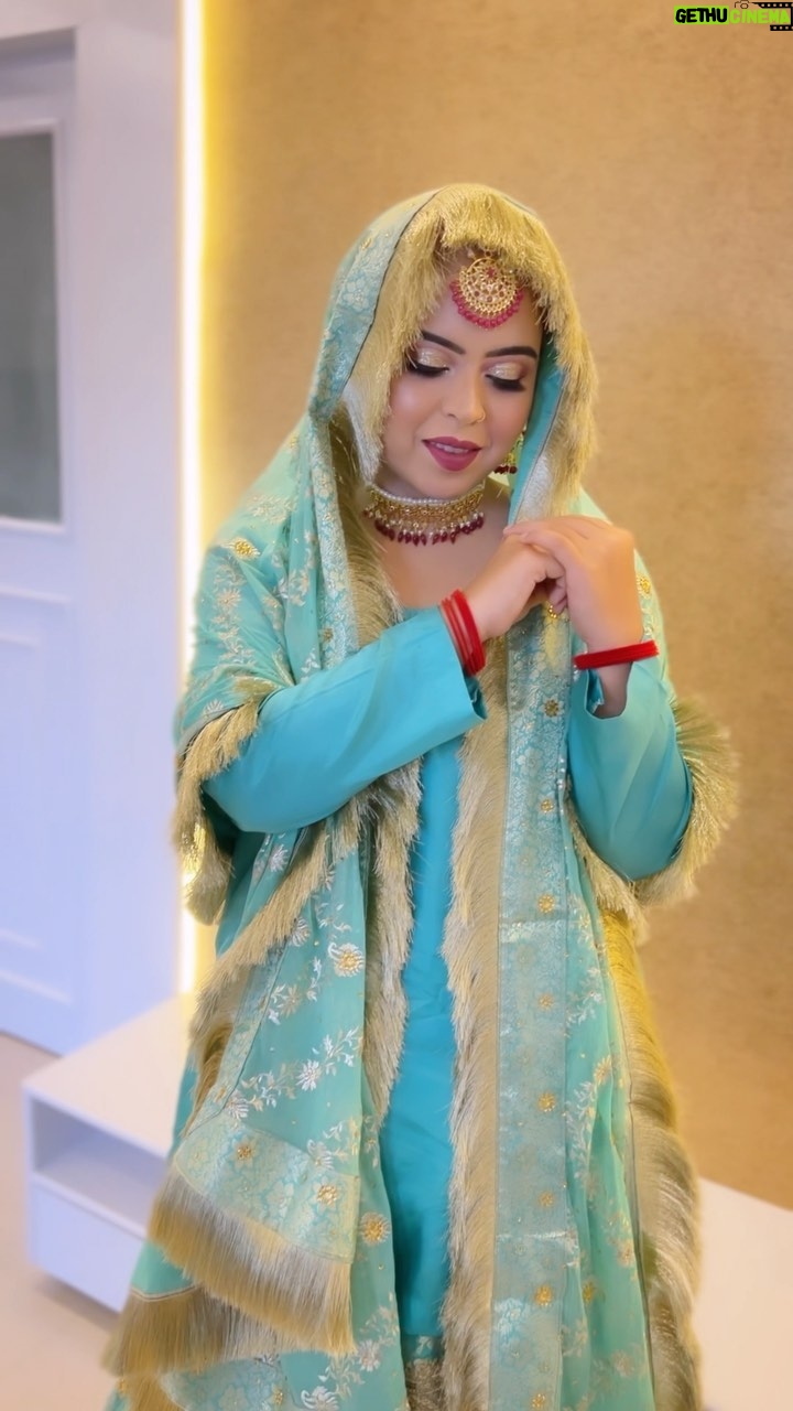 Saba Ibrahim Instagram - Gali mein aaj chand nikla 🌙 . . Makeup by - @makeup_by_aasiyakashmiri . . #sabaibrahim#sabakajahaan #reel#reelsinstagram#trendingreels#lifestyleinfluencer#blogger