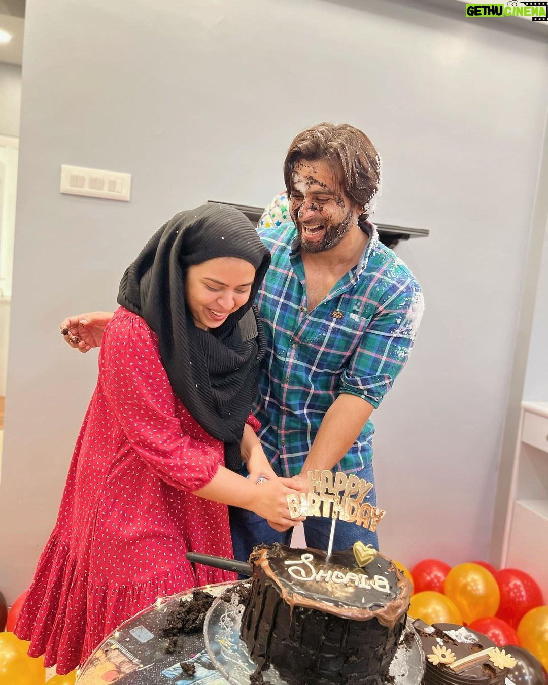 Saba Ibrahim Instagram - Happy birthday to you bhai @shoaib2087 . . Bas yahi dua hai ke aap humesha aise hi haste raho khush raho.. aur aise hi sabke liye pyar baant re raho ❤️ 🤲🏽