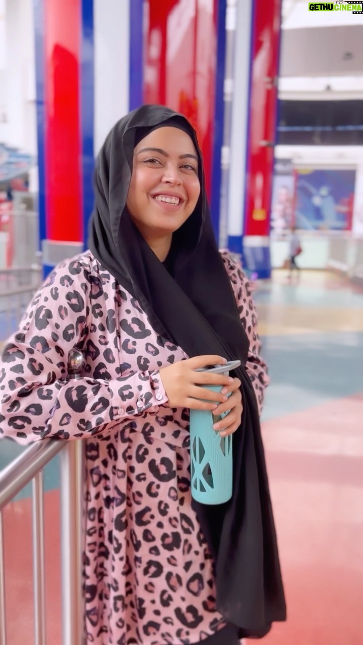 Saba Ibrahim Instagram - Bohot maza aaya.. ❤️ @bounceincindia . . Zindagi ko khushi se jio jo mann me aaye wo karo .. ❤️ Full vlog on my YouTube channel “saba ibrahim”