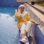 Saba Ibrahim Instagram - Mausam sarphira hai ❤️ #gilehriyaan . . #sabaibrahim#sabakajahaan#reels#reelkarofeelkaro#vacations#familytrip#lonavala#villa#happydays#staycation#vacation