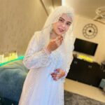 Saba Ibrahim Instagram - Keh diya eid mubarak usne.. Ho gayi eid mubarak meri ❤️ . . Saba ke taraf se sabko eid mubarak.. Allah aap sabke zindagi se gham hata dein aur khushiyo mein badal dein . . Ameen 🤲🏽 . . . #sabaibrahim#eidlook1#eidoutfit#eidkalook#eidoutfit#whitesuit#whitedress#whitelove#eid2022#trending#eid2022#eidinindia#love#peace