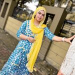 Saba Ibrahim Instagram - Teri sadgi, teri aajzi, teri har ada kamaal hai.. Mujhe Fakhr hai mujhe Naaz hai mera yaar be misaal hai.. ❤️🙃 . . . Outfit - @lawn_suits_by_r_creation 👗 . . #sabaibrahim#sabakajahaan#outfit#cottonanarkali#ootd#yellow#trending#lookoftheday#photoshoot#simplicity#modestclothing#love#peace