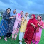 Saba Ibrahim Instagram - Happy time family time ❤️ Alhamdulilla.. Ma sha Allah.. . . . #sabaibrahim#sabakakajahaan#ibrahimfamily#familyvlogger#mumbai#india