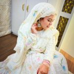 Saba Ibrahim Instagram - Khuda kare woh mile aur fasla na ho.. Phir uske baad bhichharne ko raasta na ho.. 🤲🏽🌸 . . (Eid day look 3 ) . . Fabric from - @bhagwancollections . . . #sabaibrahim#sabakajahaan#eidlook#eidmubarak#eidoutfit#mumbai#india#modestclothing#white#ivory#peace#love