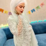 Saba Ibrahim Instagram - Khuda kare tumhe yeh eid raas aa jaye.. Tum jis ko chaaho tumhare paas aa jaye 🤲🏽❤️ . . Kaisi rahi eid aap sabki? EIDI milj ya nai? . . Wearing - @asbaabofficial 👗 (They have beautiful collection) Asbaab by Madiha Farooq Store Location 📍: 18/144, Nehru Rd, Anand Nagar, Vakola, Santacruz East, Mumbai, Maharashtra . . #sabaibrahim#sabakajahaan#eidoutfit#eidlook#eidlookbook#designer#eidmubarak#eidcollection#eid2022#lookoftheday#ootd#eidootd#asbaab#weddingcollection