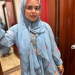 Saba Ibrahim Instagram - Jo gir ke sambhal jata hai.. Wo aksar zindagi ko samajh jata hai.. ❤️🙂 . . Outfit - @swaroop_dressing_collection