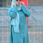 Saba Ibrahim Instagram - Wearing modest co-ord set and hijab from @ana.apparels 🧕🏻 . . Quality and design dono zabardast 👍🏻 . . . #sabaibrahim#sabakajahaan#anaapparels #modestwear#coordset