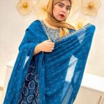 Saba Ibrahim Instagram - Outfit - @lawn_suits_by_r_creation *RAKHI SPECIAL OFFERS* BUY 2 ITEMS,GET 200/- OFF BUY 3 ITEMS,GET 350/-OFF BUY 4 ITEMS,GET 500/-OFF BUY 5 ITMES,GET 700/-OFF *THERE IS NO OFFER ON 1 ITEM* *OFFER IS LIVE FROM 21TH AUG 2023 TO 31ST AUG 2023* . . #sabaibrahim#saba#sabakhalid#rakshabandhanspecial#outfitcollaboration#ootd