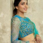 Sai Dhanshika Instagram - பார்வை ஒன்றே போதுமே 🦋 📸 @camerasenthil 👗 @nirali_design_house 💄 @kalwon_beauty 👩‍🦰 @venki_hairstylist 💎 @bronzerbridaljewellery