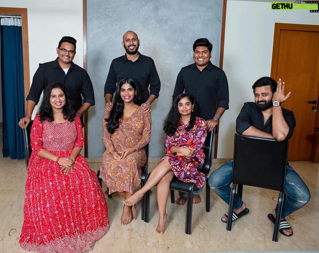 Sai Dharam Tej Instagram - Blood doesn’t make a family, always!! To us, family means putting your arms around each other and no one is left behind in happiness or in sorrow! Cheers to many more moments with my Ikaika Ohana!! ♥️ My beautiful roses and The LONE WARRIOR ⚔️