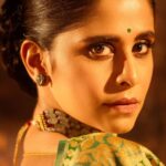 Sai Tamhankar Instagram – Happy Diwali 🪔! 

#saitamhankar #diwali #diwali2023 #mostfavorite