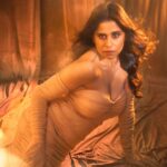 Sai Tamhankar Instagram - Tuesday Tremors 😛 #saitamhankar #onlyglam #feelingsexy #tuesday #tuesdayvibes