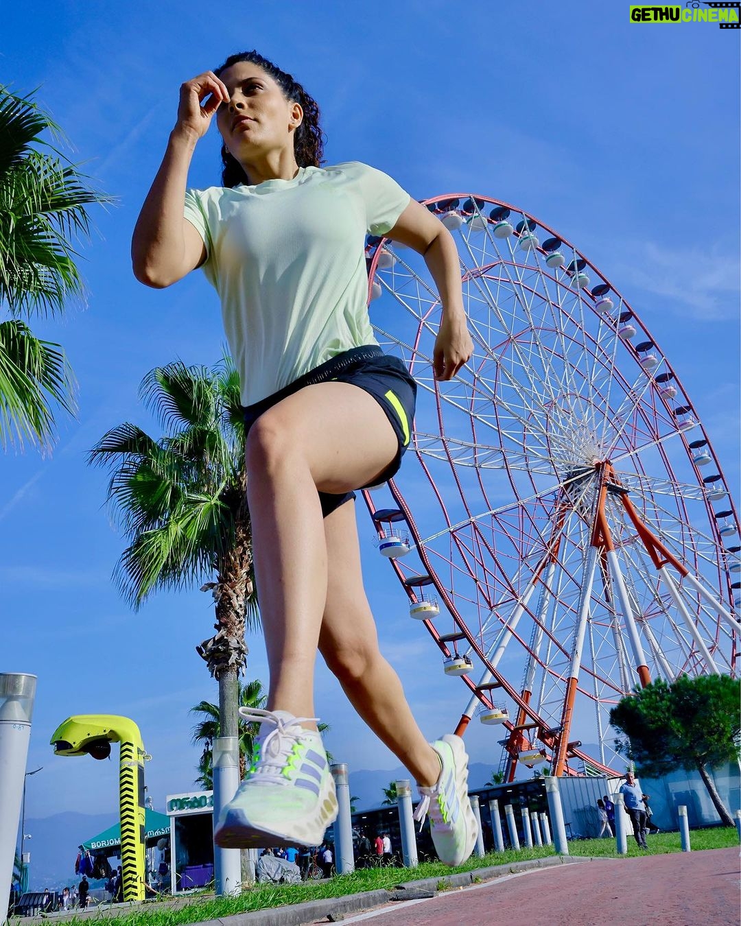 Saiyami Kher Instagram - I broke into these with a 5k run and loved them. The adidas’ latest SWITCH FWD is a futuristic running shoe with a clear benefit of turning weight into forward motion. Nothing can hold you back now!!🏃🏻♂️ - @adidasrunning @adidasindia #createdwithadidas #SWITCHFWD