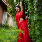 Sakshi Agarwal Instagram – “Turning moments into strokes of a painted masterpiece. Every photo tells a story on this canvas of life. 📸🎨 #PhotographyArt #PicturePerfect”
.

Photography : @en.nizharpadam 
Make up : @murugeshmakeup_hair 
Hair : @elegant_bridalstudio 
Outfit : @shri_she 
Jewellery : @chennai_jazz 
Location : @Praku1989 @ecrbeach