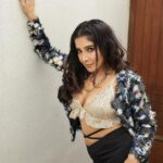 Sakshi Agarwal Instagram – “Cozy vibes in my faux fur jacket – winter warmth with a touch of glam. ❄️🧥 #FurryFashion #WinterStyle”
.
@gk_.photography._ @murugeshmakeup_hair @icchennai @shalini_hairartist @editors_desktop @samikshx InterContinental Chennai Mahabalipuram Resort